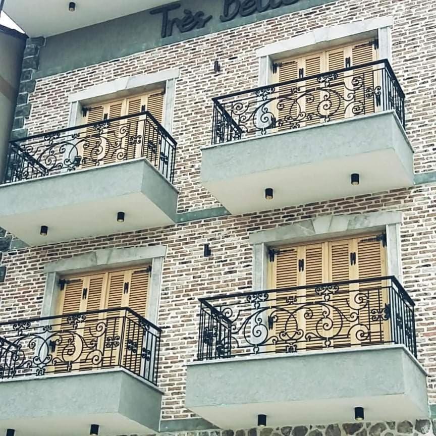 Tres Belle Hotel
